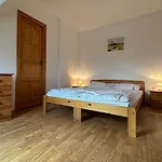 Bed & Breakfast Hand Birtok 3*